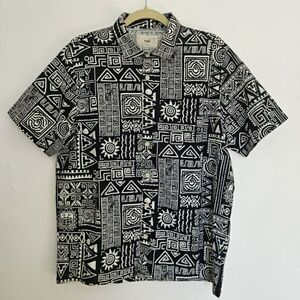 Folk Tribal Pattern Black and White Men's Shirt